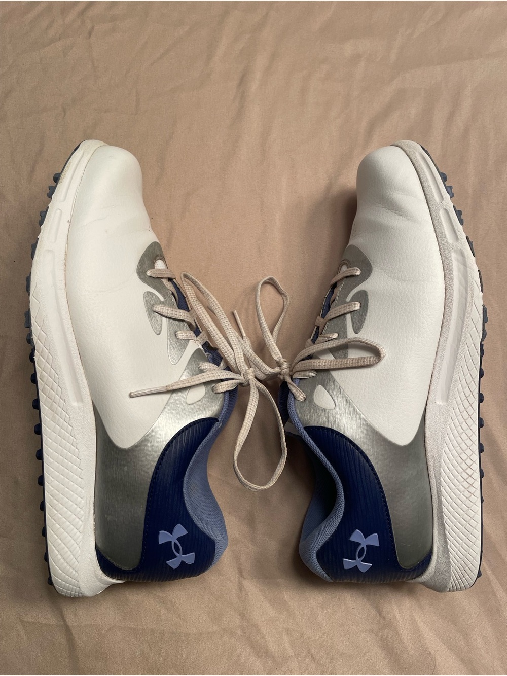 Under Armour Golf Shoes Charged Breathe Spikeless Cleats Women’s Size 8.5